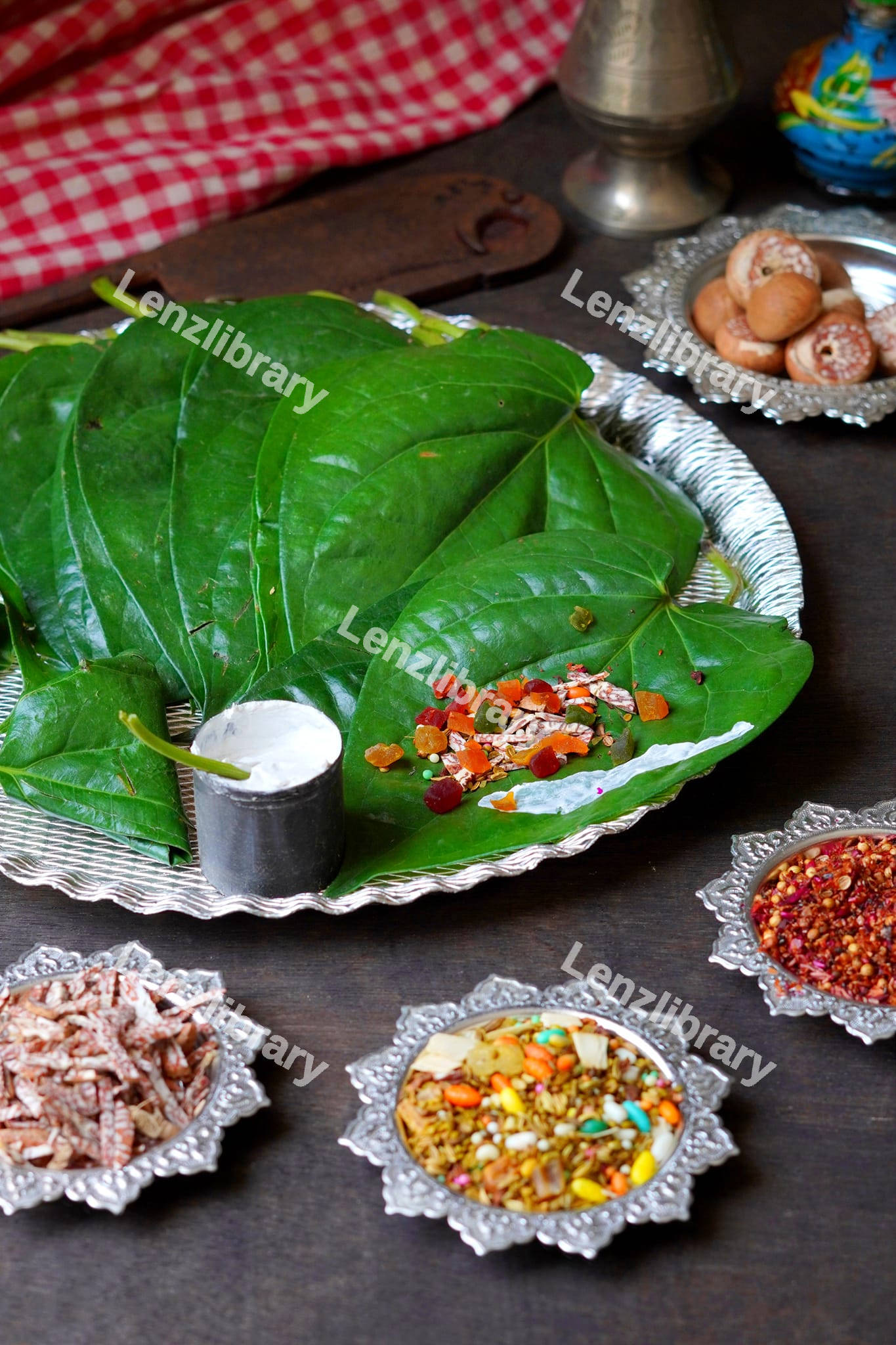 Tray with spicy and sweets